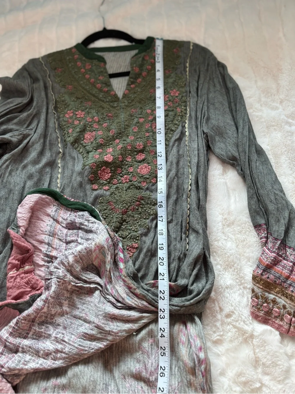 Dress with slits one size - Picture 11 of 13